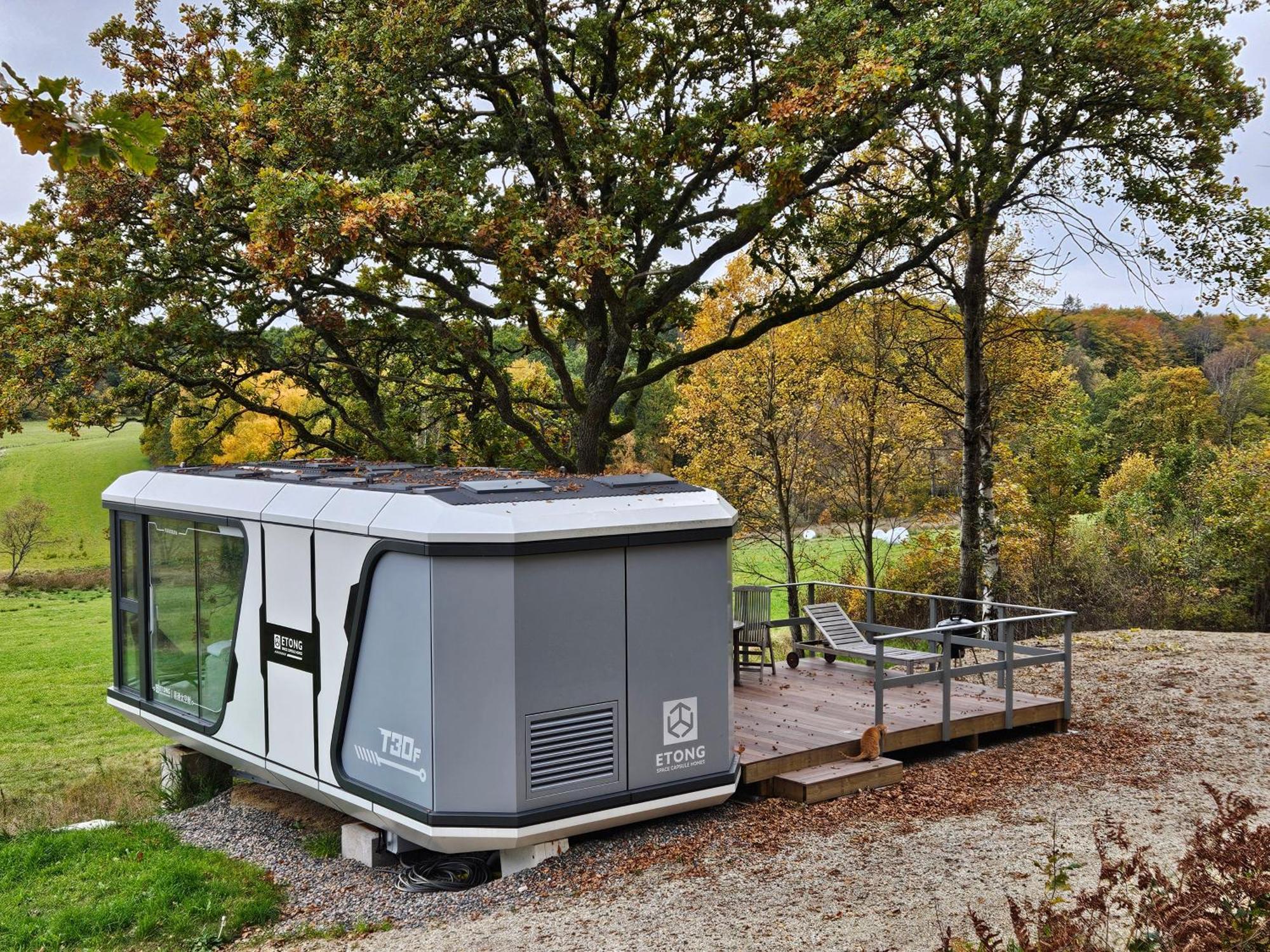 Forest Capsule Uddevalla Buitenkant foto